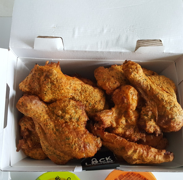 고추바사삭치킨.jpg